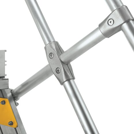 Munk Vaste trap met platform 60°, 12 treden (600mm breed) Munk Vaste trap met platform 60°, 12 treden (600mm breed)