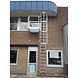 Roossien Kooiladder met zijwaarts bordes Roossien Kooiladder met zijwaarts bordes