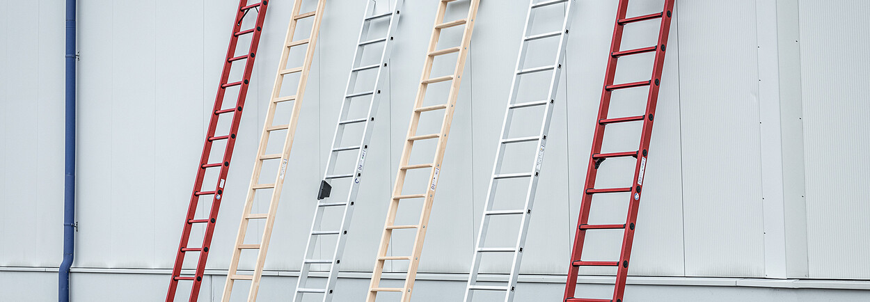 Hoe zet je een ladder veilig en op de juiste manier neer?