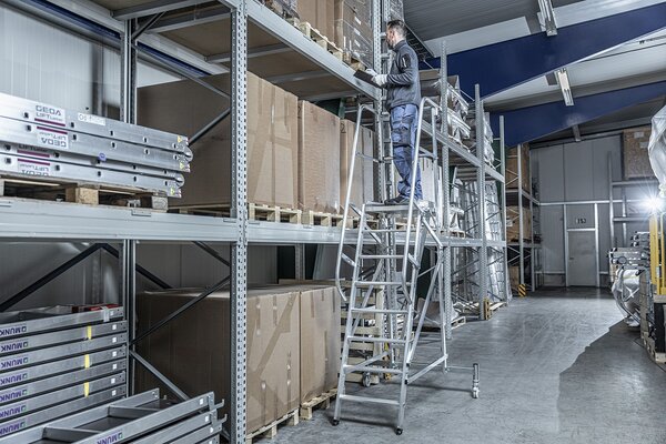 Roossien Platformtrap, verrijdbaar, 11 treden