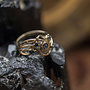 Saffier ring 'Sapir, gezet in 14kt goud uit eigen atelier