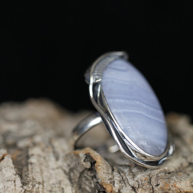 Blue LaceChalcedoon Ring "Calliope"