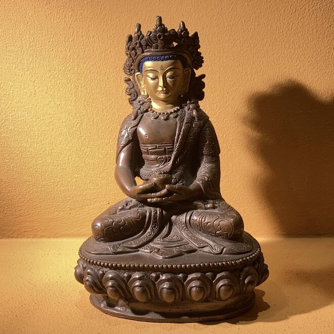 Amythayus boeddha beeld goud