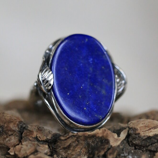 Lapis Lazuli ring "Acubens"