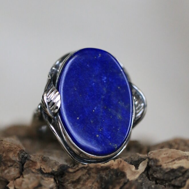 Lapis Lazuli ring "Acubens"