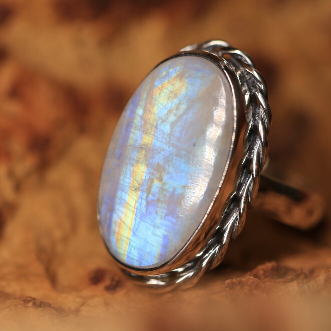 Ring Maansteen "Amparafaravola"