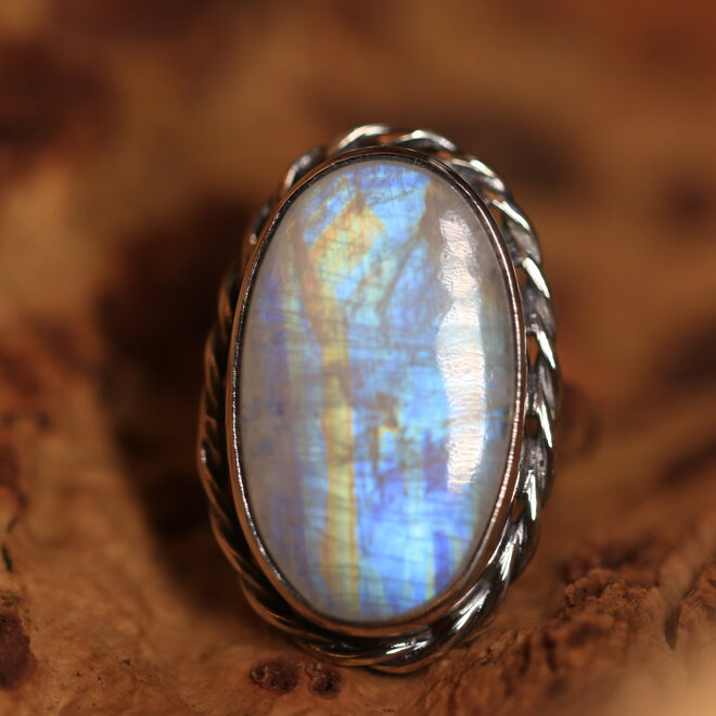 Ring Maansteen "Amparafaravola"