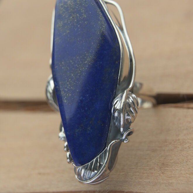 Lapis Lazuli Ring "Aiva"