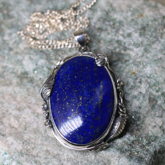 Lapis Lazuli Hanger "Zibal"
