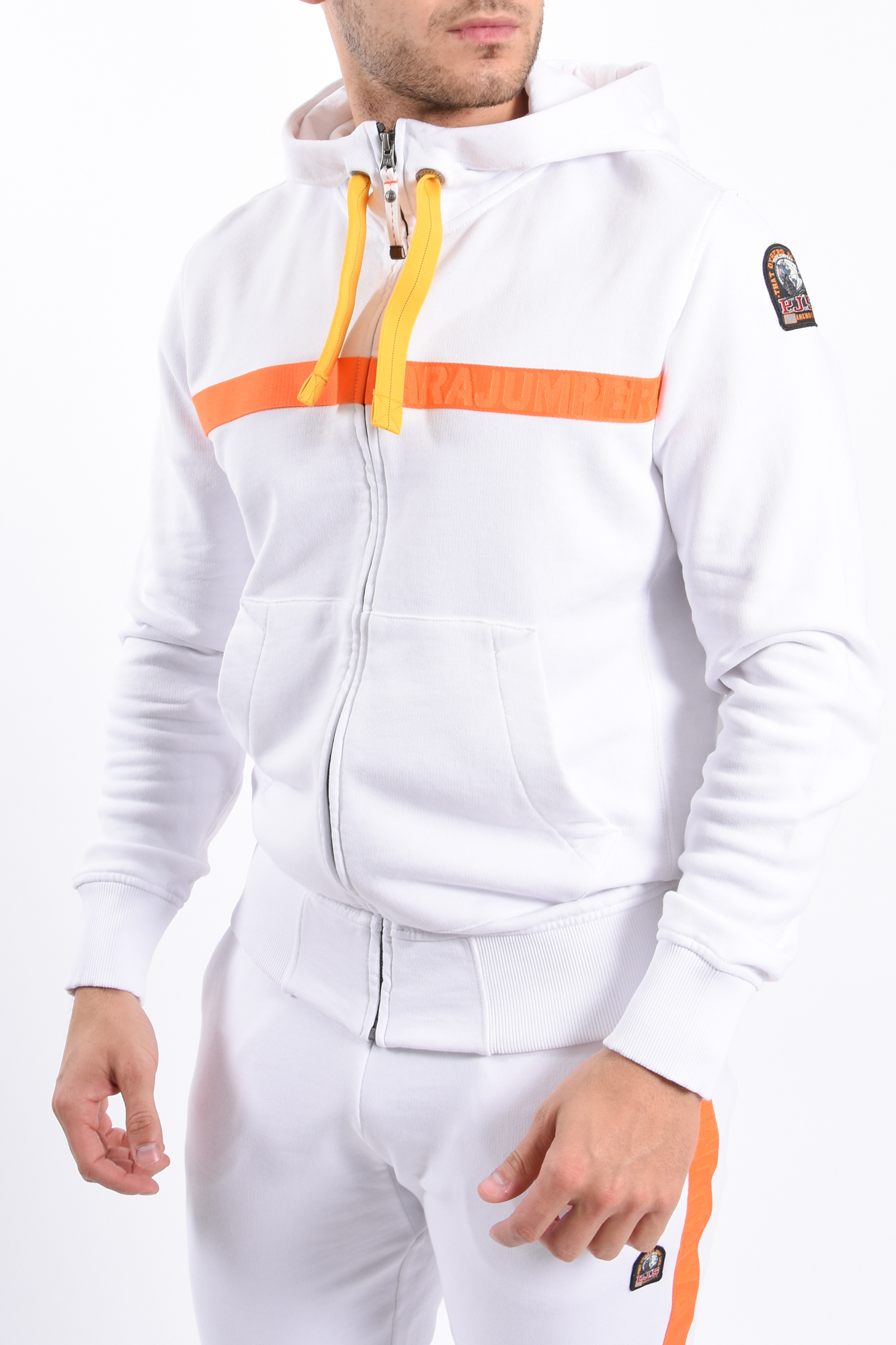 parajumper tracksuit