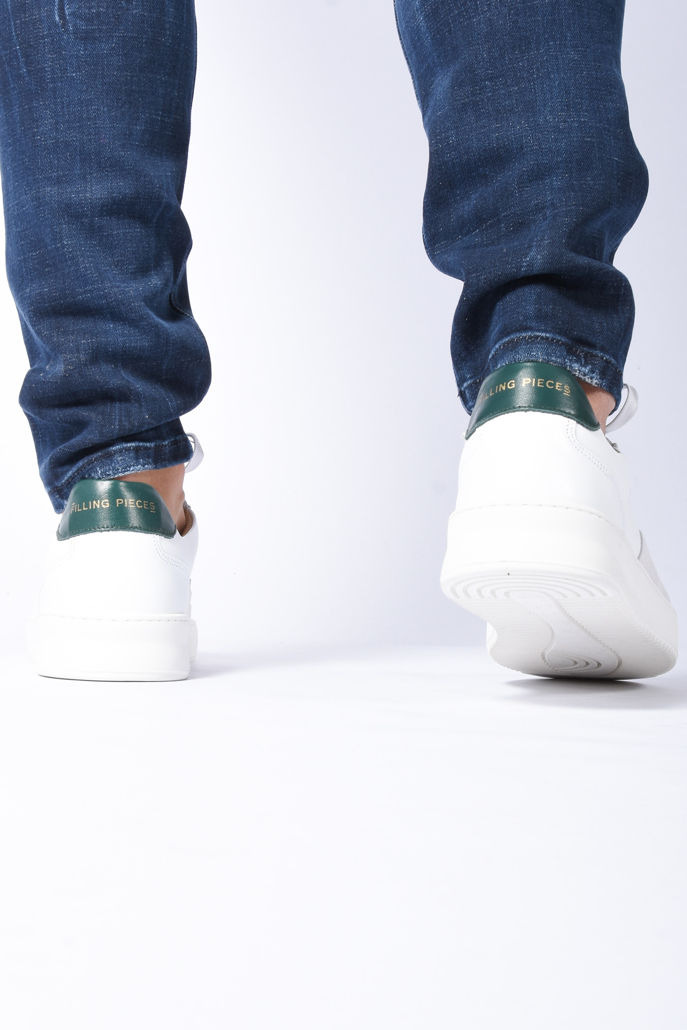 Filling Pieces slaat de handen ineen met het Koreaanse Beaker voor weer een  sicke samenwerking