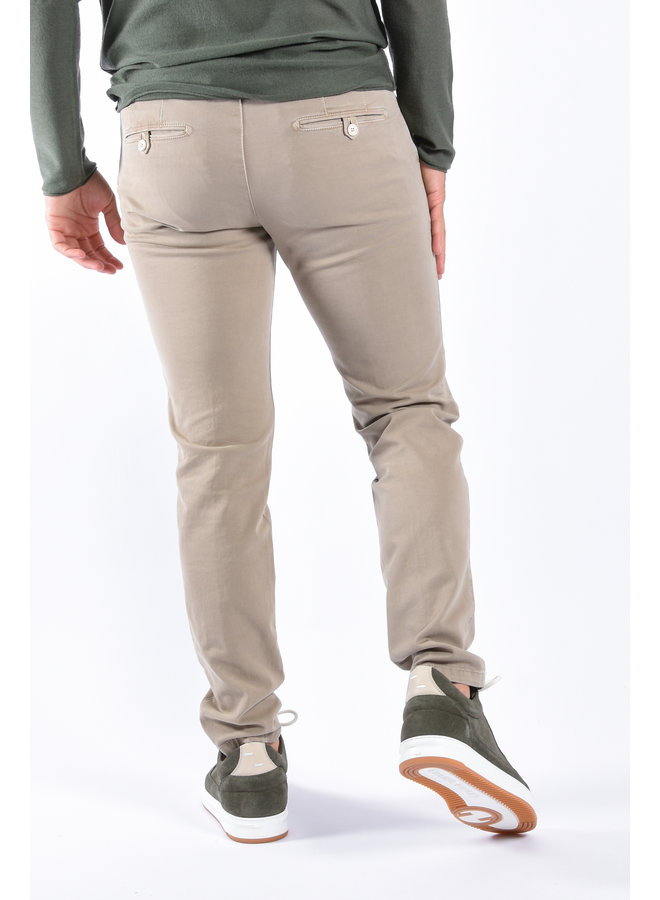 Drykorn FW22 - Chino Mad - Brown