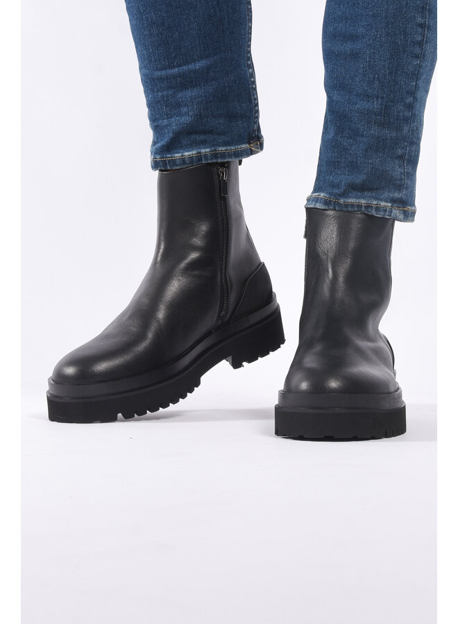 Nubikk - Ethan Nolan - Black Leather