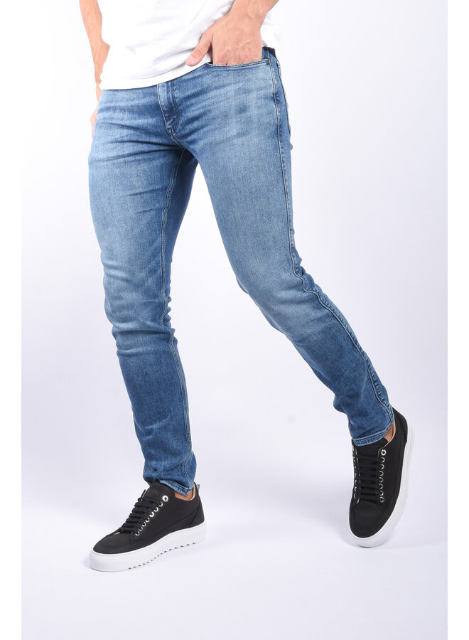 Hugo Boss SP24 - Extra Slim Fit Jeans 734 - 422 Medium Blue