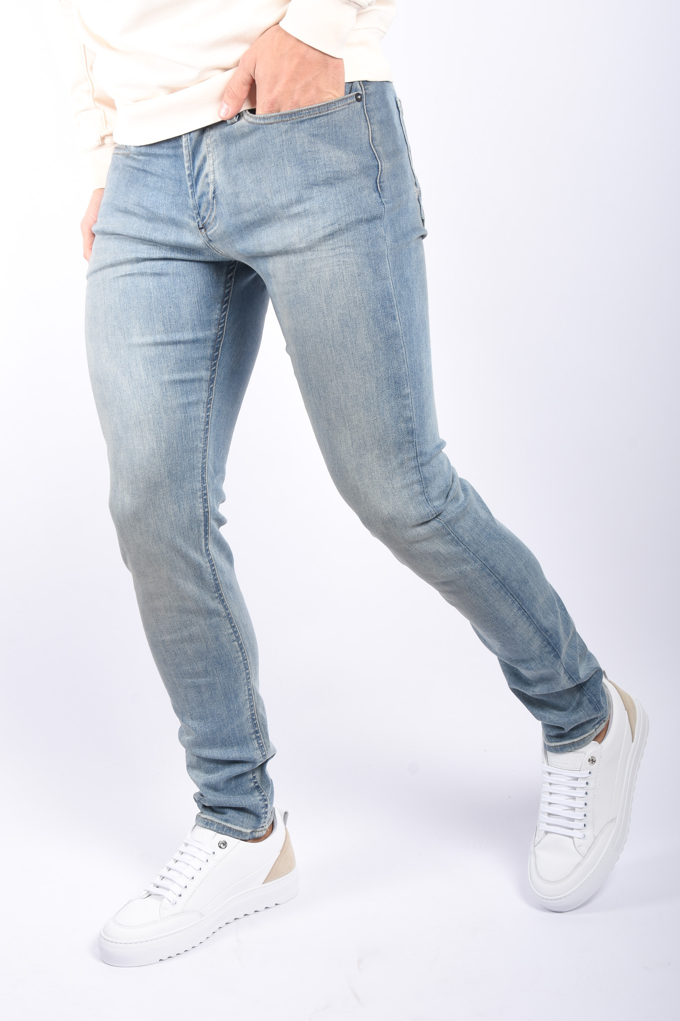 Denham SS24 - Bolt FMGSCT Skinny Fit Jeans - Mid Blue - Strictly 