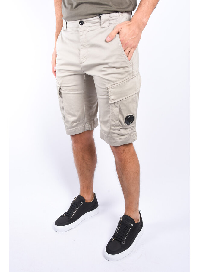 CP Company SS24 - Cargo Stretch Sateen Shorts - Goat