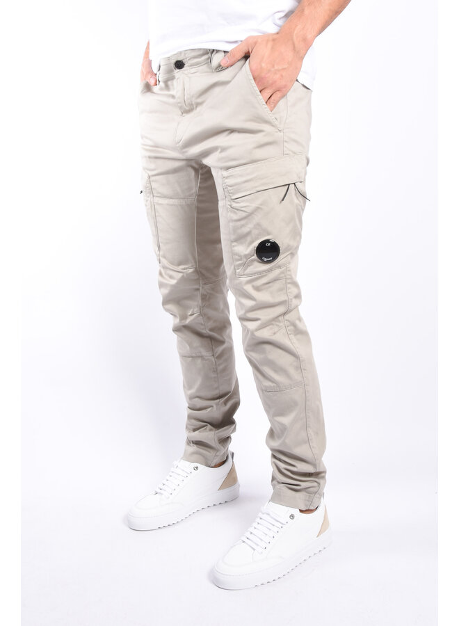 CP Company SS24 - Stretch Sateen Ergonomic Cargo Pants - Goat