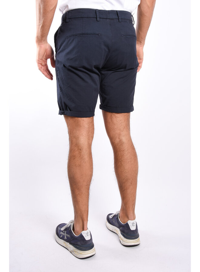 Drykorn SS24 - Kend Short - Navy Blue