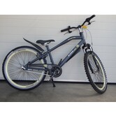Gebruikte trial jongens 24inch in blauw dnm met 3 versnellingen