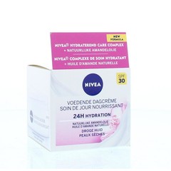 Nivea Essentials Tagescreme zur Beruhigung trockener / geschädigter Haut (50 ml)