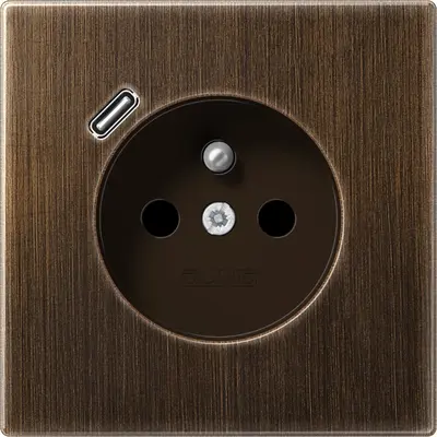 JUNG wandcontactdoos penaarde Safety+ met USB type C LS990 messing antiek (ME 1520 F-18 C AT)