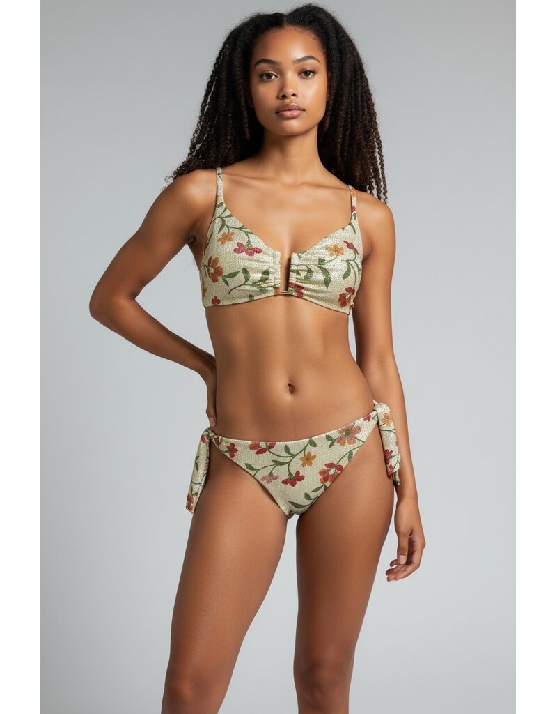 Raffaela d'Angelo Raffaela d'Angelo  CR22 bikini RG34/SL32