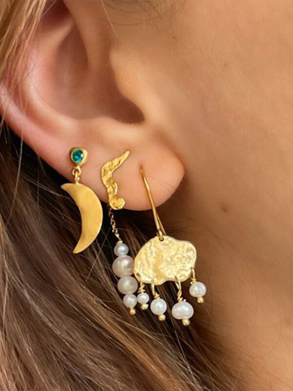 Stine A Big Gold Splash Earring - Elegant Pearls