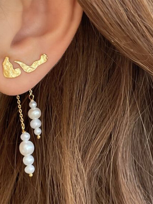 Stine A Pearl Berries Behind Ear Earring