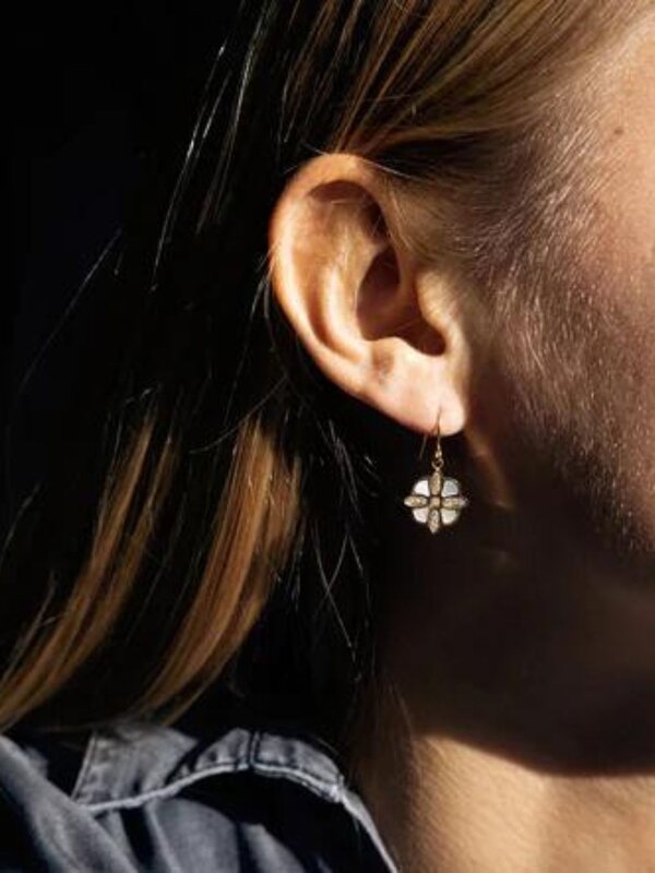 Zag Earring Clover Pearl Gold