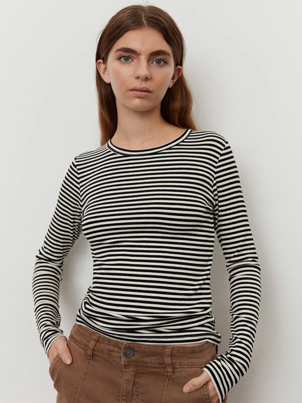 Sofie Schnoor T-Shirt Long Sleeve Black Striped