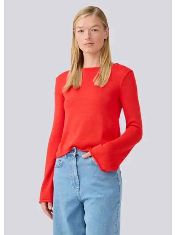 Ivonne Flared O-neck Top Fire Red Modström Ivonne Flared O-neck Top Fire Red