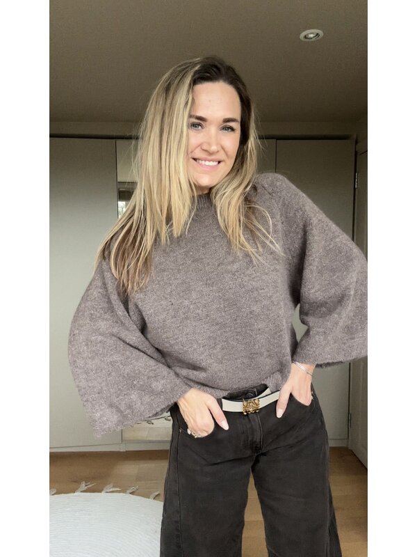 By Sara Collection Noë Knit Bruin