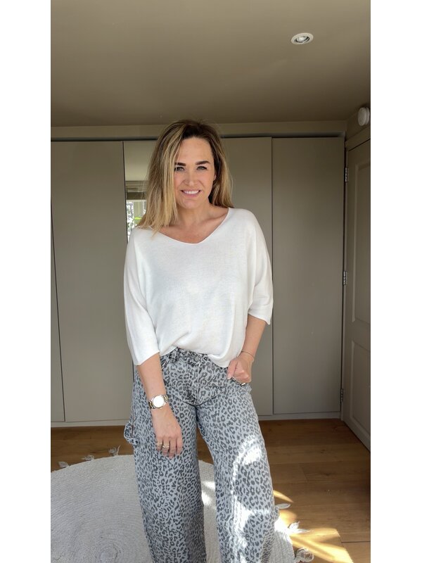 By Sara Collection Romy Top Wit