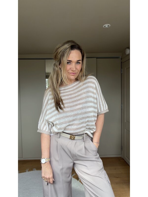 By Sara Collection Yasmine Top Streep