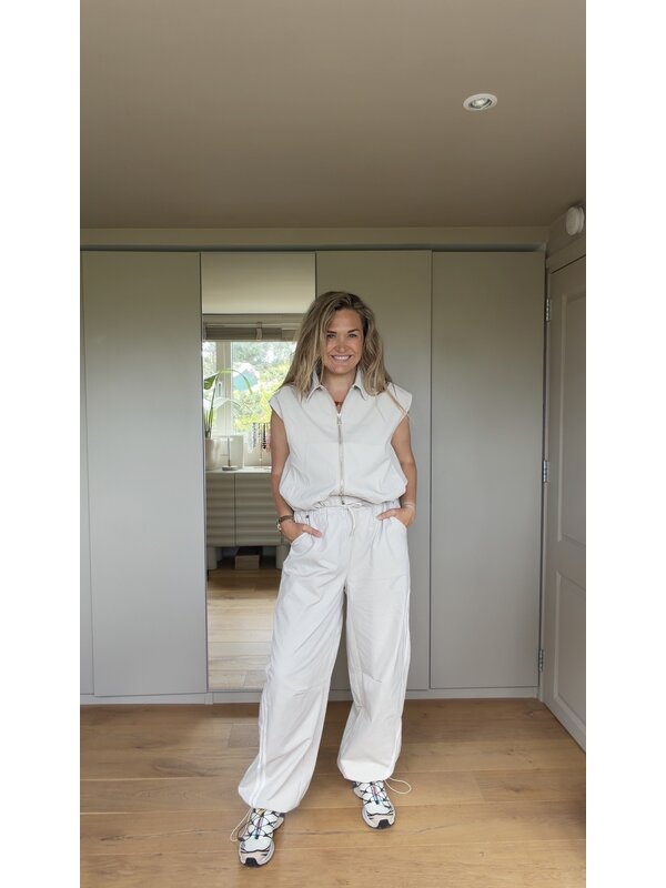 By Sara Collection Reints Pants