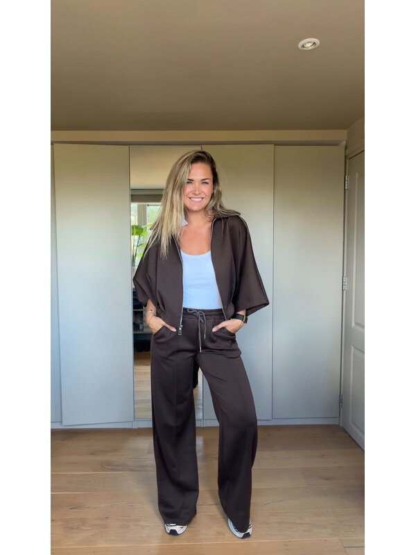 By Sara Collection Tinsley Suit Bruin