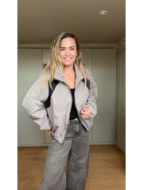 By Sara Collection Yasmin Jacket Grijs