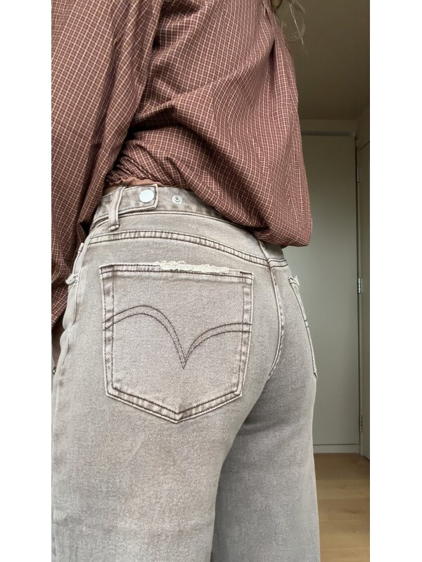 Hailey Jeans grijs/bruin By Sara Collection Hailey Jeans grijs/bruin
