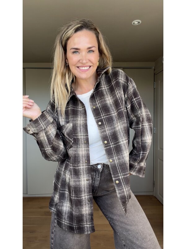 By Sara Collection Carry Blouse bruine Ruit By Sara Collection Carry Blouse bruine Ruit