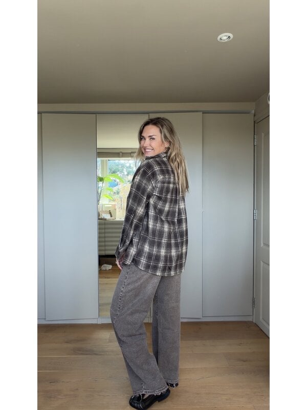 Carry Blouse bruine Ruit By Sara Collection Carry Blouse bruine Ruit