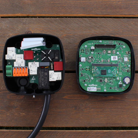 Wallbox Pulsar Plus 22 kW Type 2 Zwart Kabel 7m | Power Boost, Power Sharing en Eco-Smart