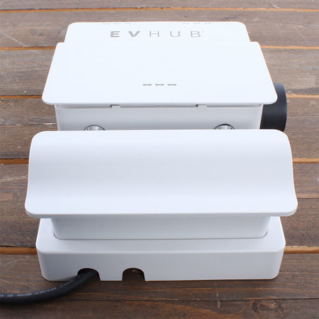 EVHUB Laadstation type 1, 16A, 1 fase met vaste rechte laadkabel - 8 meter - Wit