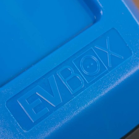 EVBox Cover BusinessLine Makrolon RAL5017 Verkeersblauw