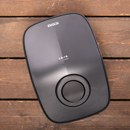 EVBox Livo 3-fase 32A 22kW Socket Wi-Fi en LTE-M (4G) Zwart