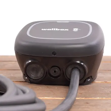 Wallbox Pulsar Max 7,4 kW - Complete Kit - EV Laadstation Zwart type 2 met 7 meter lange vaste rechte laadkabel