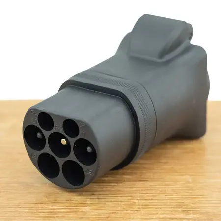 Adapter type 2 naar schuko Stopcontact