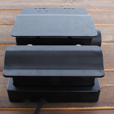 EVHUB Laadstation type 1, 32A, 1 fase met vaste rechte laadkabel - 5 meter - Zwart