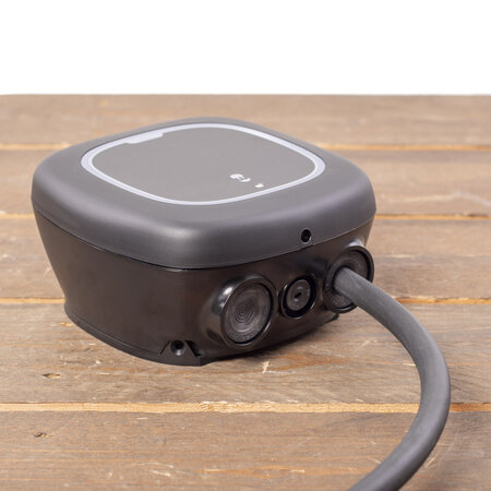 Wallbox Pulsar Pro 7,4 kW - EV Laadstation Zwart type 2 met vaste rechte laadkabel 7 meter