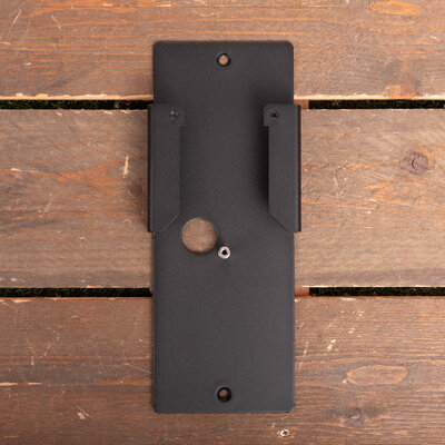 OnePole Montageplaat voor Wallbox Pulsar (met kabel)