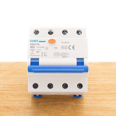 Chint Aardlekautomaat 20A 3P+N B-karakteristiek 30mA
